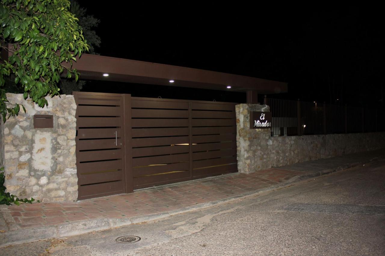 קורדובה Apartamentos El Mirador מראה חיצוני תמונה